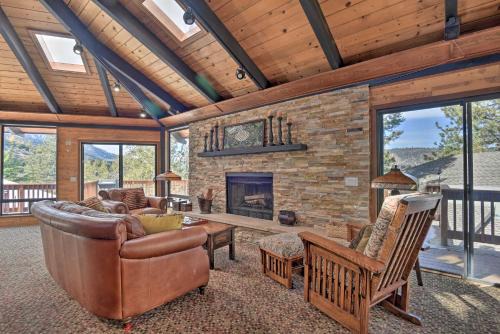 Pine Mountain Club House | Cozy Grand Woodland Cabin with Mountain Views