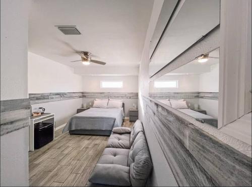 Seminole House | Cozy Guest House