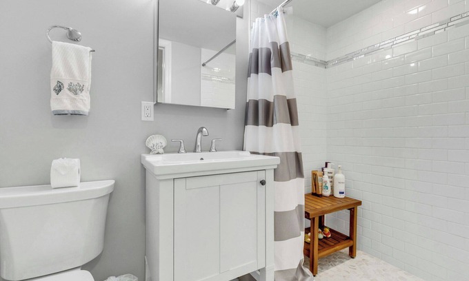 Hampton Bays House | Cozy Hamptons beach home centrally located to all the Hamptons has to offer