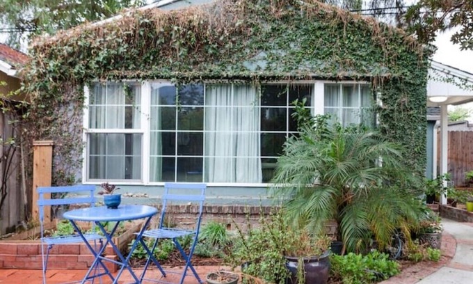 Pasadena House | Cozy Hideawayn