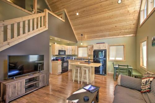 Paradise Estates House | Cozy Hikers Getaway, 5 Mi to Mt Rainier Natl Park