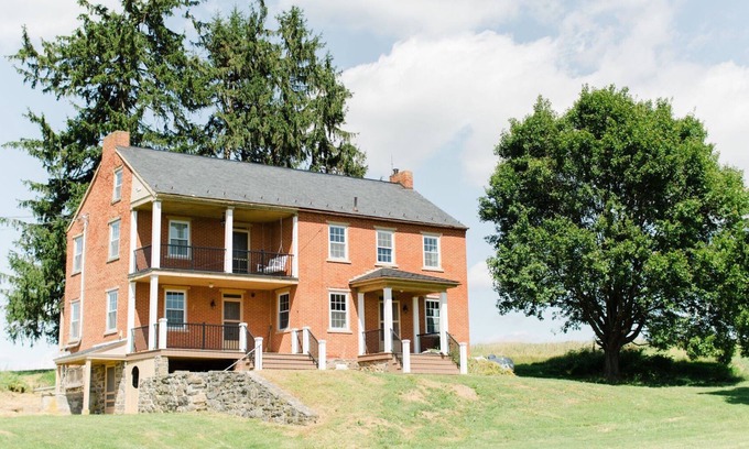 Bausman Other | Cozy Hilltop Farmhouse *Newly Renovated*