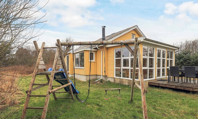 Thyholm House | Cozy holiday home with view of Lyngs Drag
