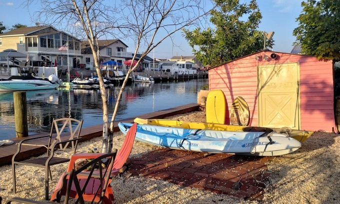 Ortley Beach House | Cozy home 1st floor of a duplex located on tributary to bay in toms river.