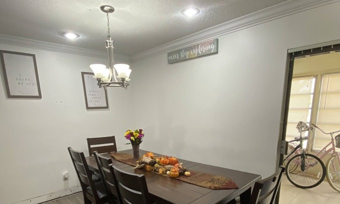 North Lauderdale House | Cozy Home Away from Home (New Listing)