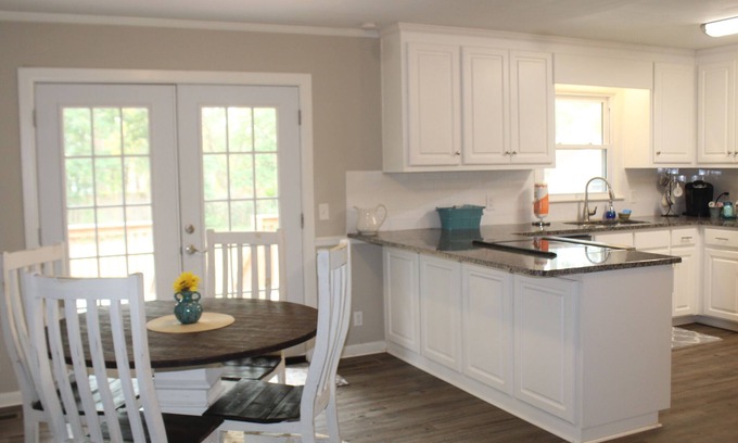 Dothan House | Cozy home close to everything in town! 2 bed 2 bath with office & large yard!