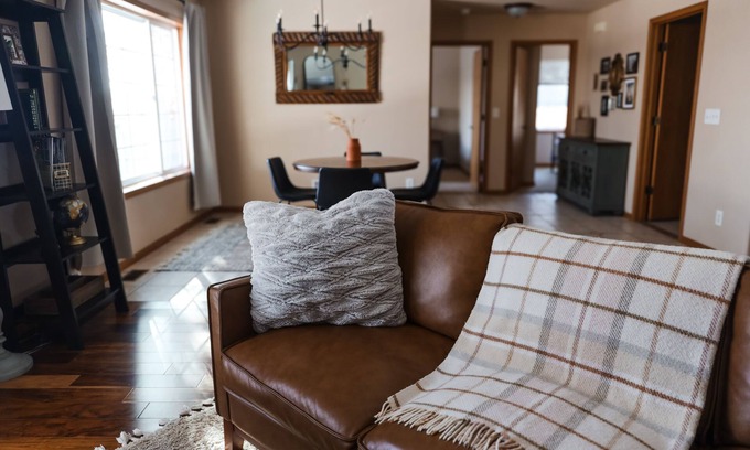 Bozeman House | Cozy Home in Belgrade, Close to Skiing and Airport, King Sized Bed