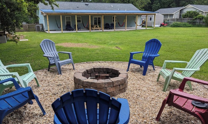 Morehead City House | Cozy Home in Central Morehead 5min. from the Beach