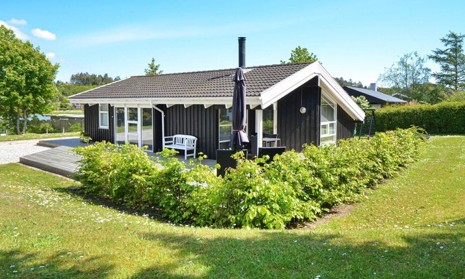 Handrup Strand House | Cozy home in Ebeltoft with kitchen