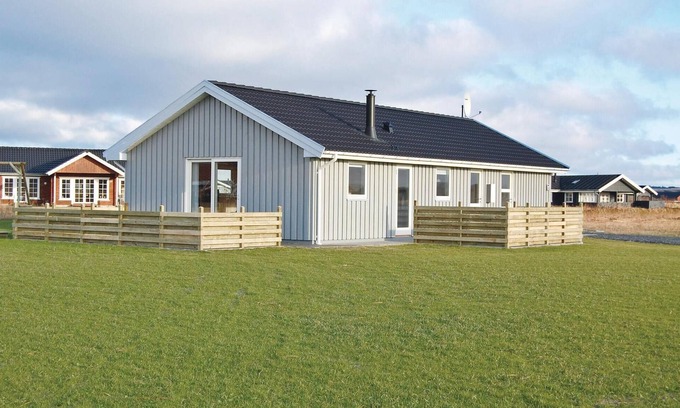 Harboore House | Cozy home in Harboøre with kitchen