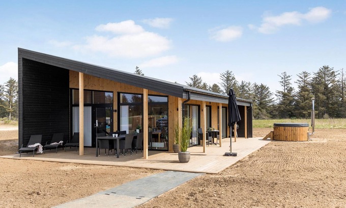 Lonstrup House | Cozy home in Hjørring with WiFi