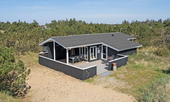 Bjerregaard House | Cozy home in Hvide Sande with WiFi