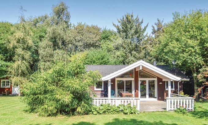 Lundby House | Cozy home in Lundby with sauna