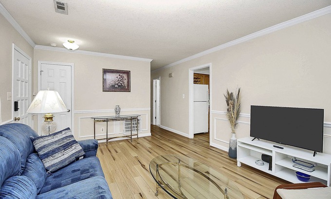 McAlpine House | Cozy home in South Charlotte near Ballantyne/PinevilleI485/I77 Sorry, No Pets