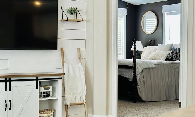 St. Johns House | Cozy home in the heart of St Johns!