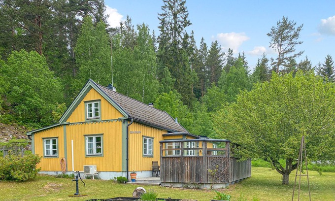 Tranas House | Cozy home in Tranås with kitchen