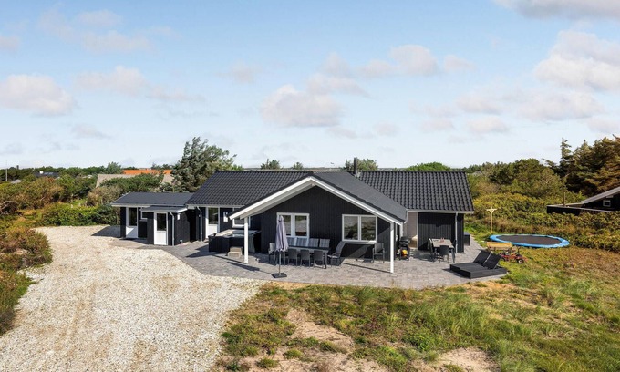 Agger House | Cozy home in Vestervig with WiFi