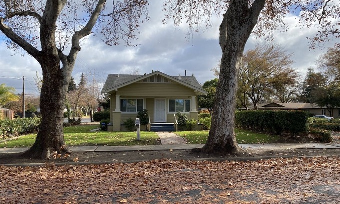 Modesto House | Cozy home minutes from three hospitals