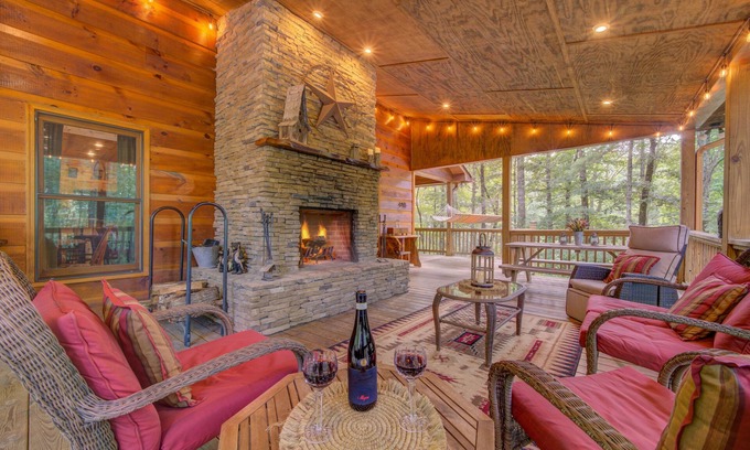 Blue Ridge Cabin | Cozy home near river with hot tub, outdoor fireplace, firepit, secluded location