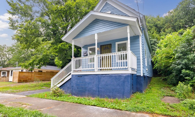 Pittsburgh House | Cozy home nestled near the Beltline