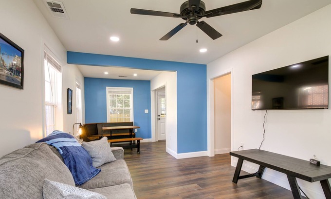 Memphis House | Cozy Home w/ Fire Pit Near Memphis Zoo & Stadium
