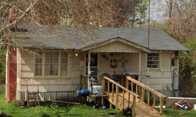 Jemison House | Cozy home with Bedroom for rent
