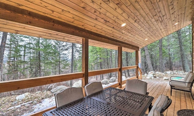 Columbia Falls Cabin | Cozy Homestead Cabin at Base of Columbia Mountain!