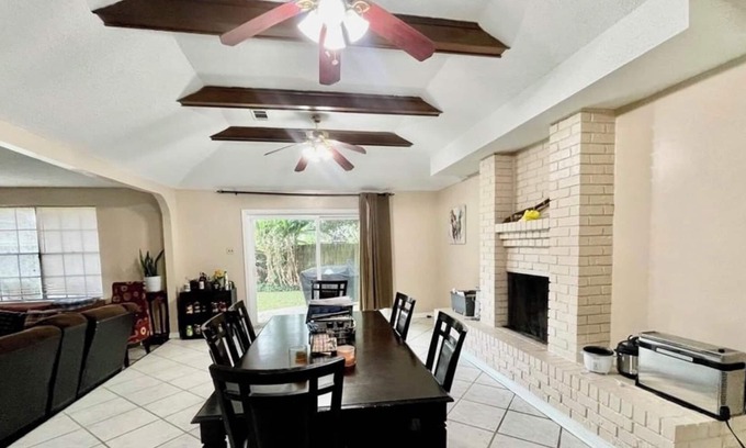 Tall Timbers - Brechtel House | Cozy house 10 minutes to French Quarter & downtown NOLA for long stays