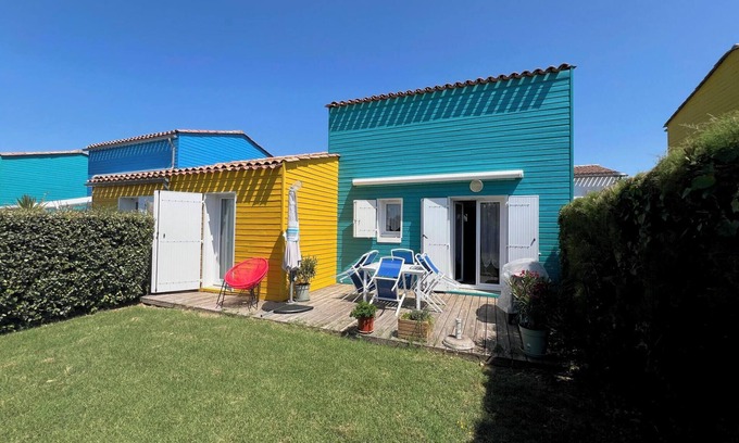Le Chateau-d'Oleron House | Cozy house with terrace and pool – Near beach, market, and historic center