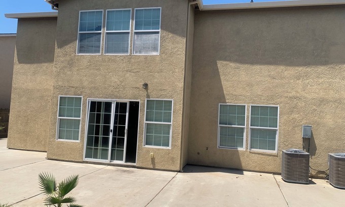 Merced House | Cozy house in lovely Merced with AC, WiFinNear Merced Mall and UC Merced