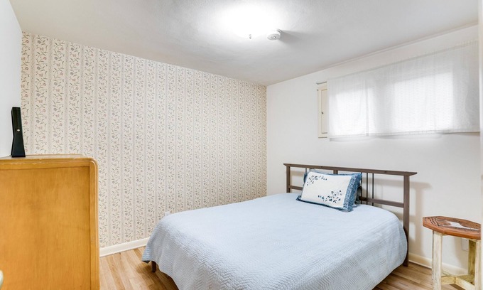 South Tacoma House | Cozy house in safe neighborhood