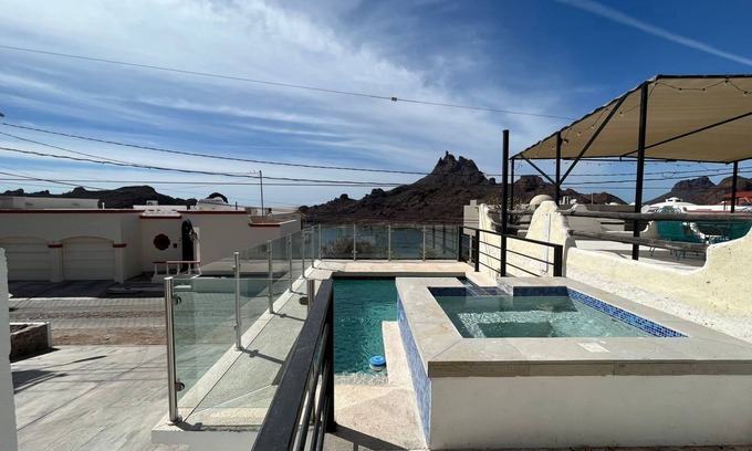 Caracol Turistico House | Cozy house in the Caracol with fantastic views of the Sea of Cortez and Tetakawi