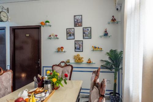 Bani Park House | Cozy House Jaipur - A Homestay