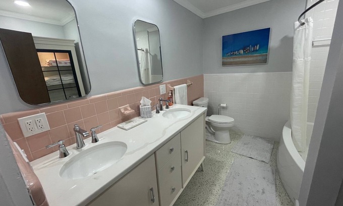 Belle Vista House | Cozy house one mile from the beach with private heated pool