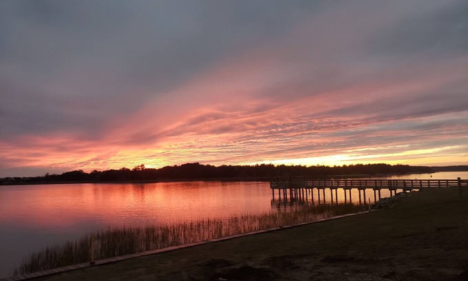 St. James House | Cozy IC Retreat in Sunset Harbor near Community Boat Ramp, Holden & Oak Island