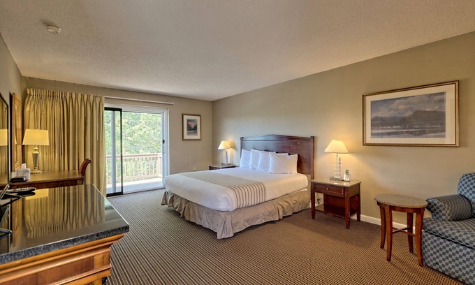 Clayton Condo | Cozy King Room in Clayton, GA with Mountain Views and Resort Access