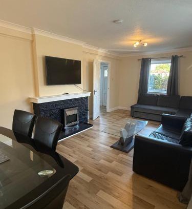 Kirkcaldy House | Cozy Kirkcaldy Hideaway - 3br House