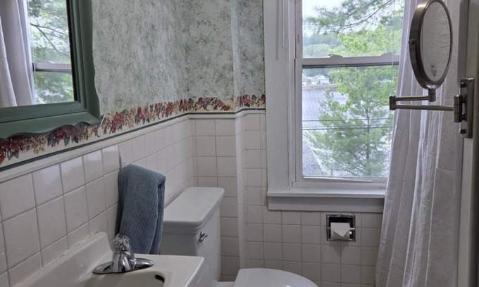 Alton Bay House | Cozy Lake house, Large Enclosed Porch, Private beach