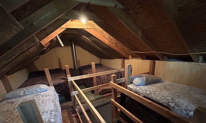 St. Helen Cottage | Cozy Lakefront Cottage with direct water access to Lake St. Helen