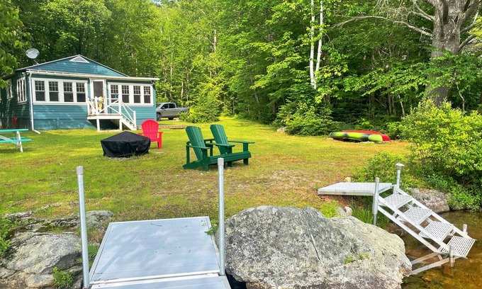 Greenwood Cottage | Cozy Lakefront Cottage
