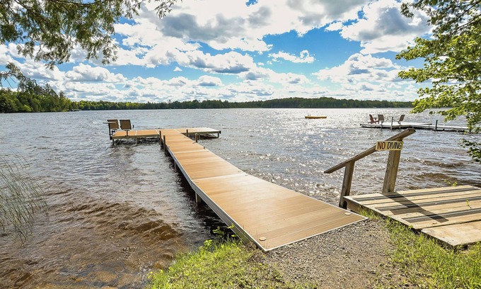Presque Isle Cabin | Cozy Lakefront Retreat Sleeps 4, Fully Updated