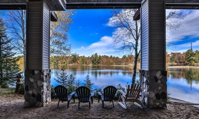 Arbor Vitae House | Cozy Lakeside Detached home with Amazing Elevated Views
