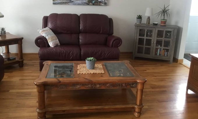 Hull House | Cozy little house