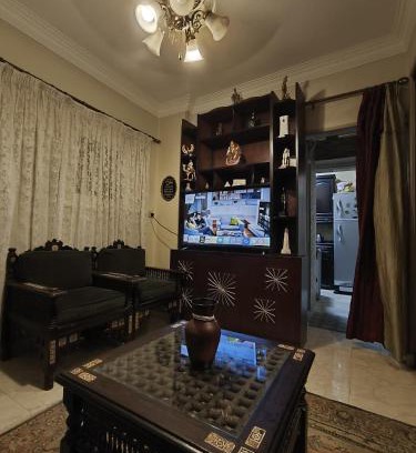 Qasr an-Nil Apartment | Cozy location in Downtown Cairo close to The Egyptian Museum