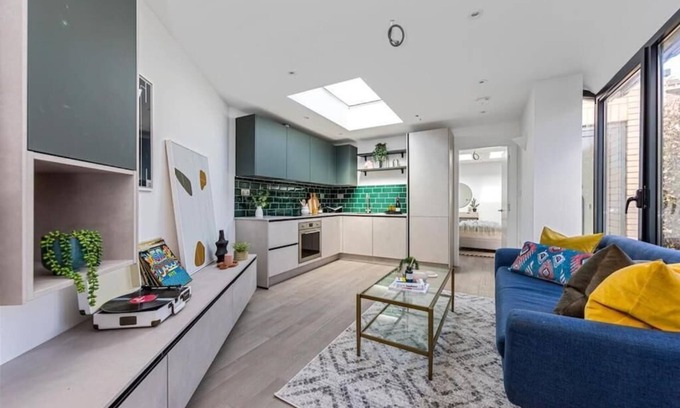 Cathall House | Cozy London House with Garden & Terrace | Near Westfield Stratford & Tube