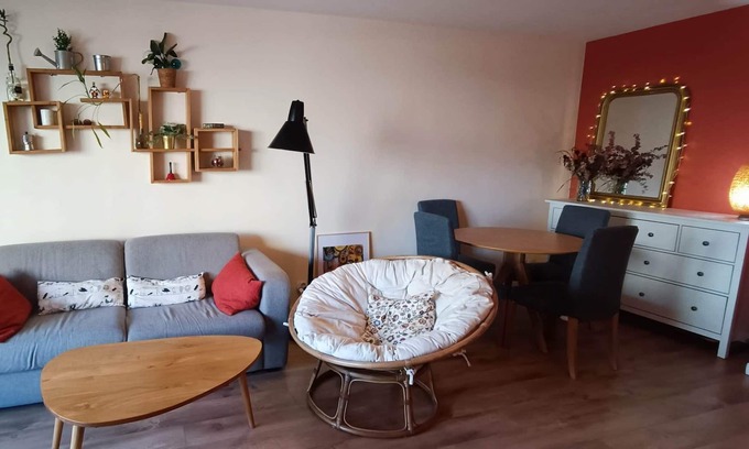 Riquet Stalingrad Apartment | Cozy love cocoon with a nice balcony