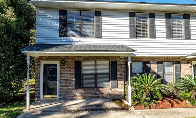 North Charleston House | Cozy, lovely terraced house 2 bd