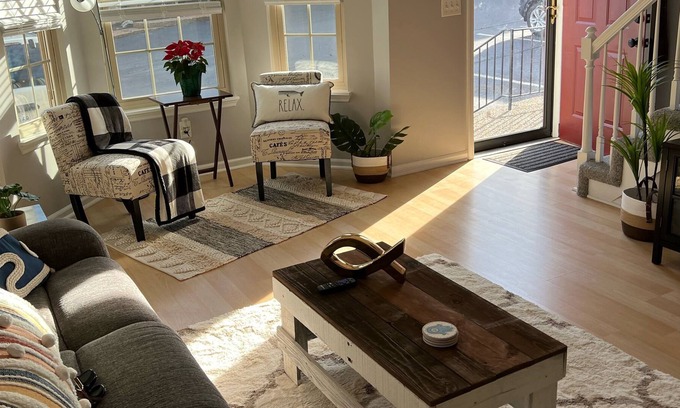 Hendersonville House | Cozy Marina Townhome across the Lake