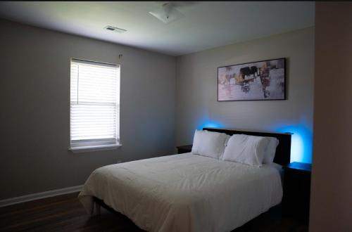 Jeffersonville - Clarksville House | Cozy Meets Classy - Modern & Inviting
