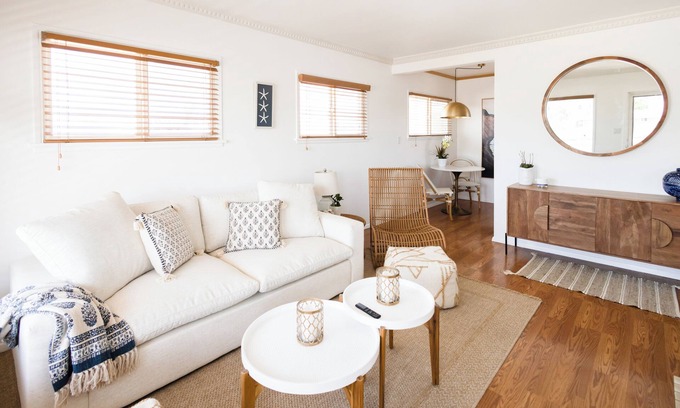 Redondo Beach Apartment | Cozy Modern 1-bedroom 100 steps from the beach Redondo Beach